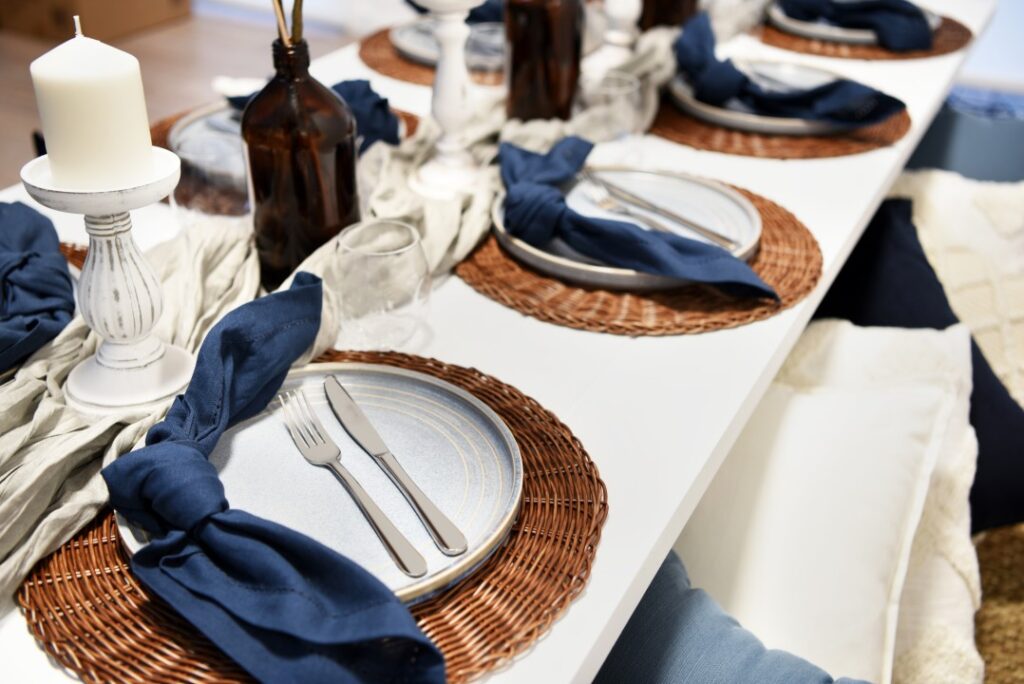 نحوه چیدمان قاشق چنگال