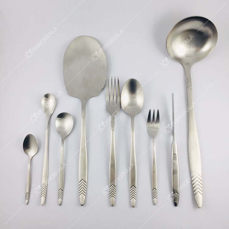 سرویس قاشق چنگال نیوبرلین مدل هاف نیمه مات